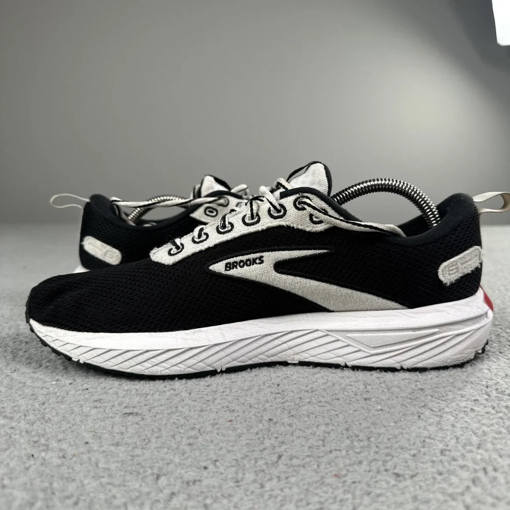 Brooks Revel 6 Men Running Shoes 10 Black White Sneakers 1103981D087